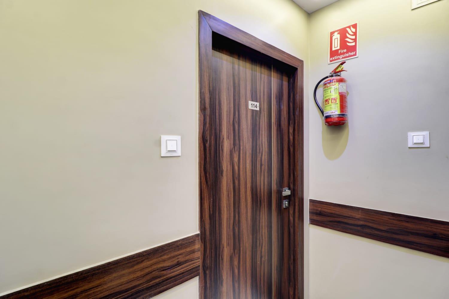 Hotel New Blue Sapphire Residency Mumbai Exterior foto